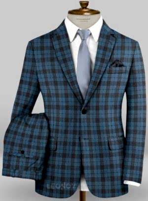 Светло-синий костюм в темную клетку из шерсти